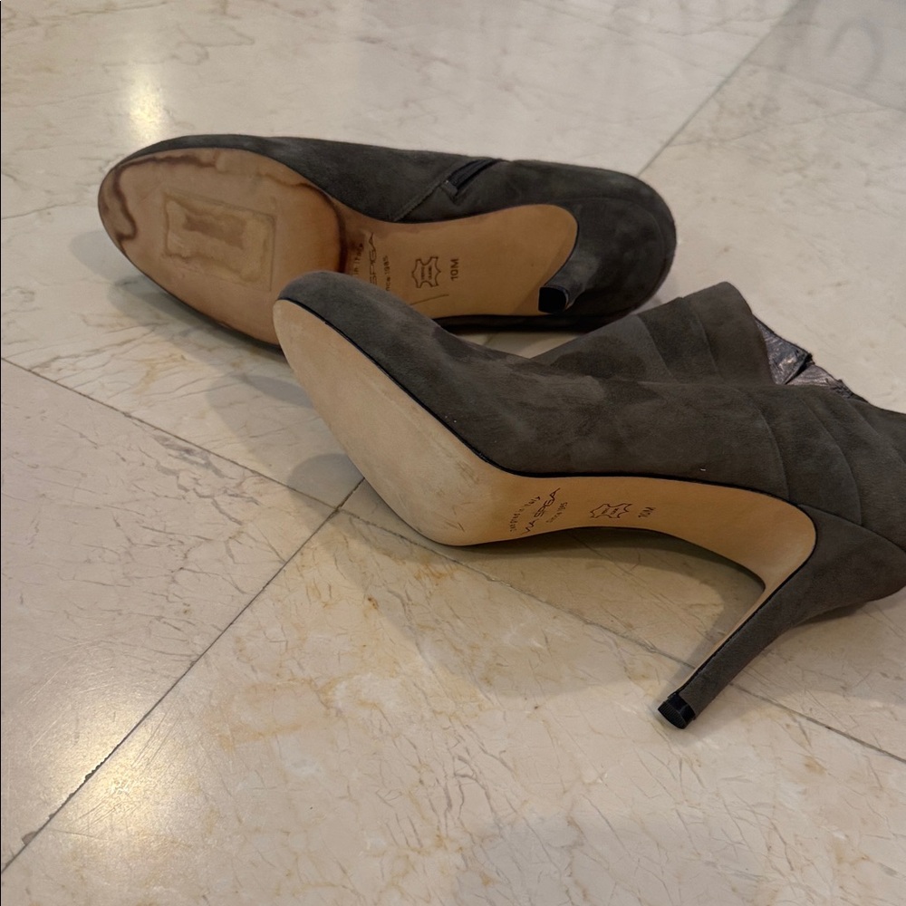 Via Spiga Dark Gray Heeled Boots - Picture 8 of 10